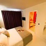 Tek Han Hotel