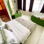 Hotel Tek Han