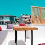 Tek Han Hotel *