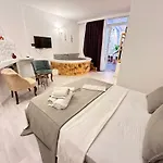Tek Han Hotel *