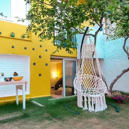 Tek Han Hotel