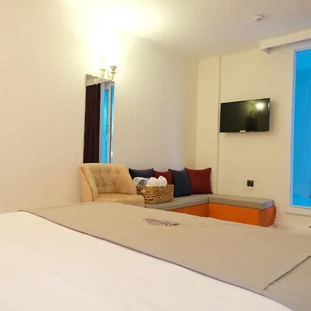 Tek Han Hotel