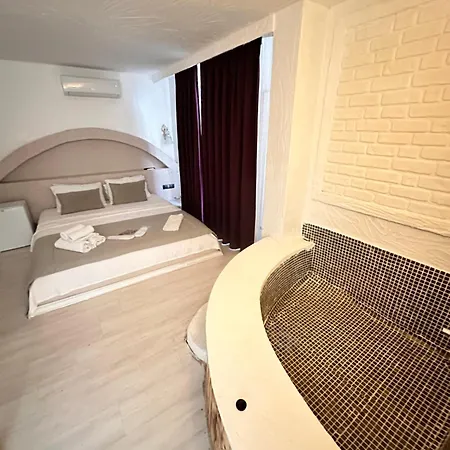 Tek Han Hotel