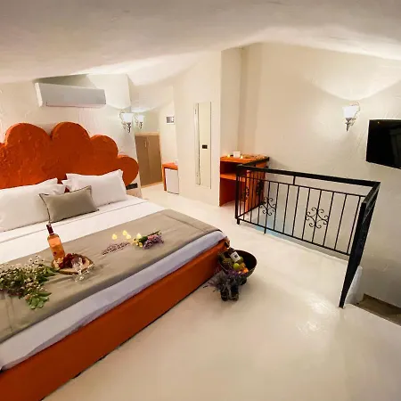 Tek Han 알라카티